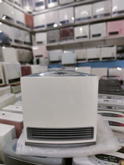 Rinnai 2.4KW ( 8296 BTU) Japanese Gas Blower Heaters (Flat Panel )